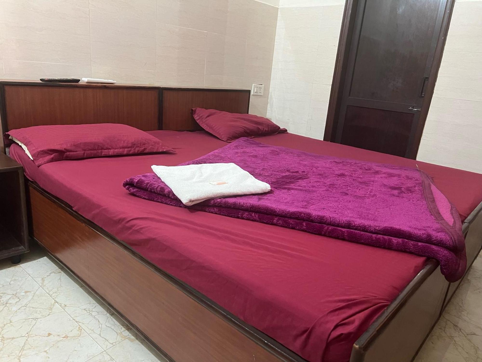OYO Flagship 19355 Hotel Blessing Inn Jalandhar Exterior foto