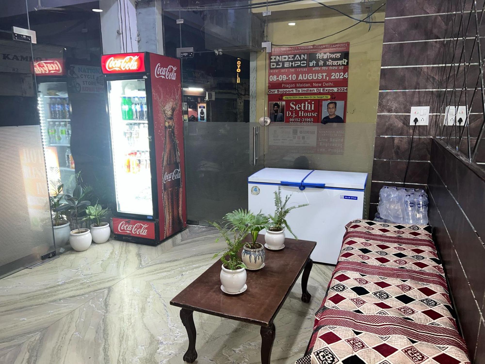 OYO Flagship 19355 Hotel Blessing Inn Jalandhar Exterior foto
